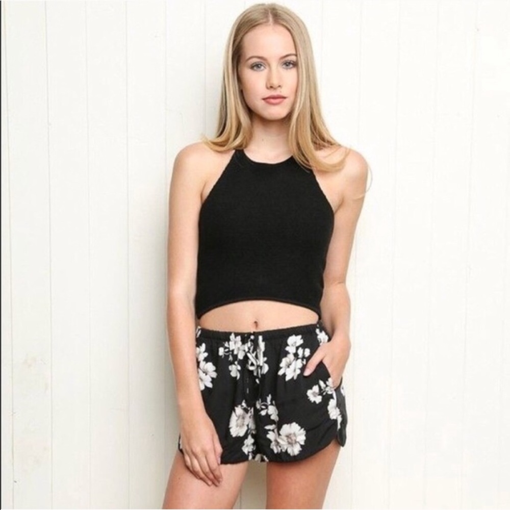 3 for $25 🔔 Brandy Melville black floral eve shorts summer